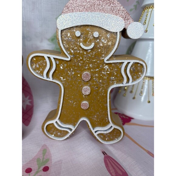 Pink Bow Gingerbread Set - Picture 5 of 6